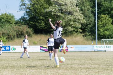 Bild 82 - wBJ TuRa Meldorf/Buesum - JFV Luebeck : Ergebnis: 1:0
